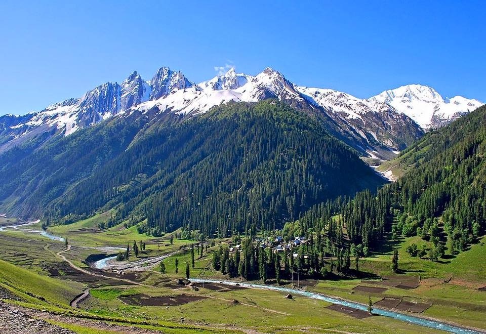 Kashmir & Agra Tour